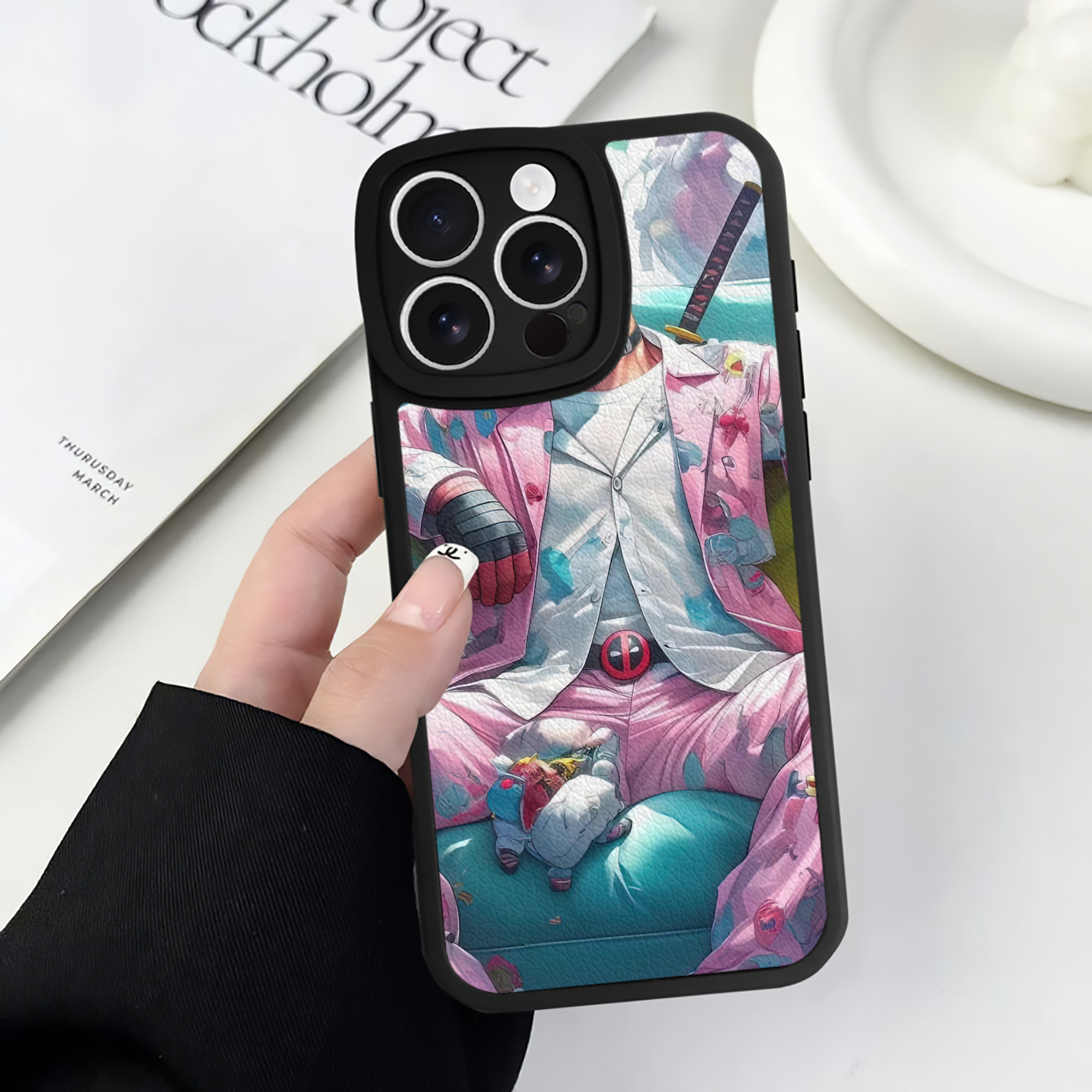 （画像用） Deadpool デッドプール 【iPhone 16シリーズ対応】シリコンスマホケース（レザー調） 材質：シリコン